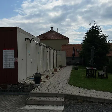 Autocamp Free Star - Mobilheimy Apartment